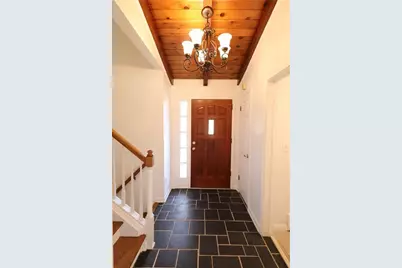 1735 Moonstone Court, Decatur, GA 30033 - Photo 2