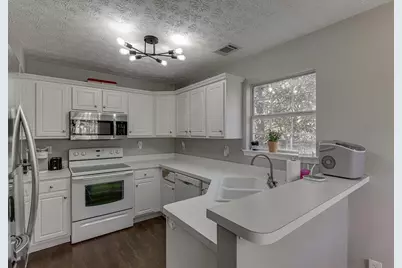 4842 Canberra Way, Flowery Branch, GA 30542 - Photo 8