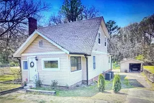 530 Elmwood Rd NW, Atlanta, GA 30318 - Photo 2