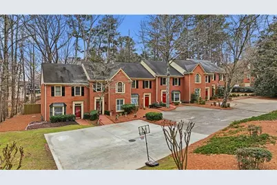 137 Weatherburne Drive, Roswell, GA 30076 - Photo 4