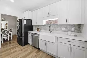 137 Weatherburne Dr, Roswell, GA 30076 - Photo 16