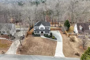 1122 Fieldstone Dr, Canton, GA 30114 - Photo 2