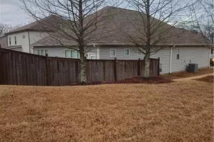 301 Buckpasser Ct, Acworth, GA 30102 - Photo 2