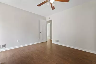 1492 Tanglewood Way NW, Conyers, GA 30012 - Photo 8