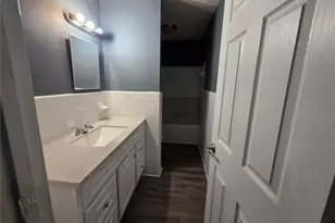 378 Cowan St, Macon, GA 31217 - Photo 6