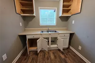 378 Cowan St, Macon, GA 31217 - Photo 12