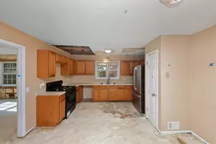 8986 Mandarin Dr, Jonesboro, GA 30236 - Photo 8