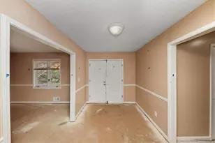 8986 Mandarin Dr, Jonesboro, GA 30236 - Photo 4