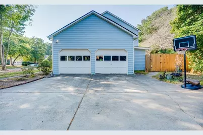 1721 Bruckner Court, Snellville, GA 30078 - Photo 4