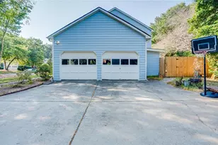 1721 Bruckner Ct, Snellville, GA 30078 - Photo 4