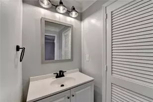 1695 Bull Run SW, Lilburn, GA 30047 - Photo 36