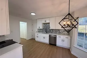 2720 Trotters Pointe Dr, Snellville, GA 30039 - Photo 12