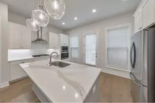 413 Bishop Ln, Woodstock, GA 30188 - Photo 4