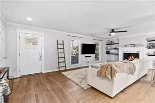 208 Shadowlawn Road SE, Marietta, GA 30067 - Photo 2