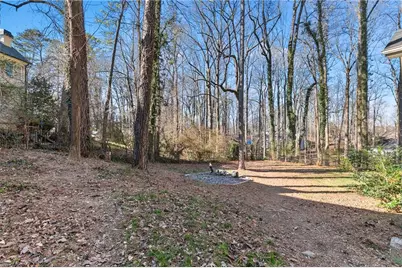 208 Shadowlawn Road SE, Marietta, GA 30067 - Photo 22