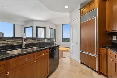 2828 Peachtree Road NE #802, Atlanta, GA 30305 - Photo 38