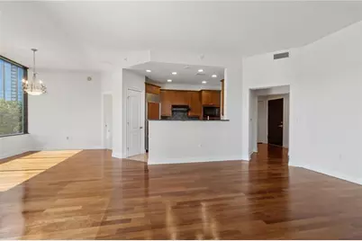 2828 Peachtree Road NE #802, Atlanta, GA 30305 - Photo 18