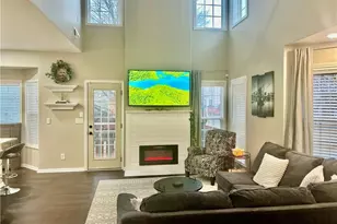 3989 Church View Ln, Suwanee, GA 30024 - Photo 4