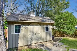 2370 Drew Valley Rd NE, Brookhaven, GA 30319 - Photo 18