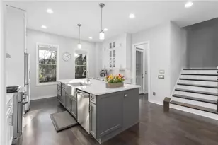 823 Canterbury Overlook, Atlanta, GA 30324 - Photo 18