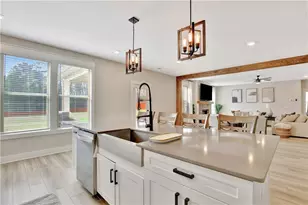 196 Saddleridge Trl, Senoia, GA 30276 - Photo 24