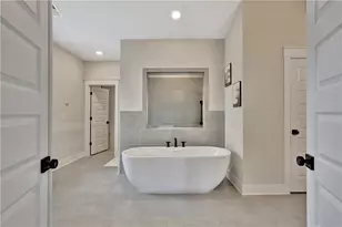 196 Saddleridge Trl, Senoia, GA 30276 - Photo 14