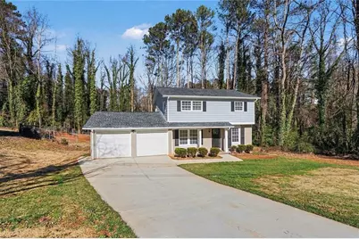 4220 Colony East Drive, Stone Mountain, GA 30083 - Photo 2