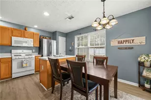 188 Ilex Dr, Canton, GA 30114 - Photo 4