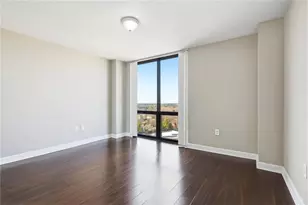 2870 S Pharr Ct NW, Atlanta, GA 30305 - Photo 10