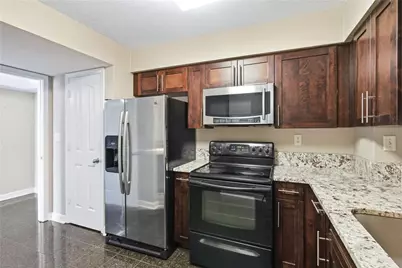 2870 S Pharr Court NW #2001, Atlanta, GA 30305 - Photo 8
