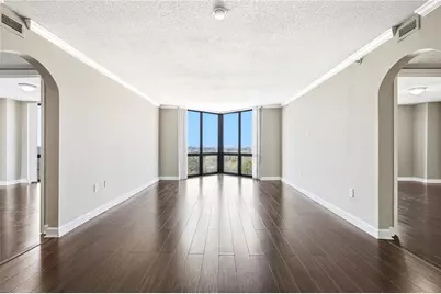 2870 S Pharr Court NW #2001, Atlanta, GA 30305 - Photo 2