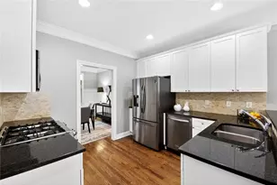 1613 Dupont Commons Dr NW, Atlanta, GA 30318 - Photo 8