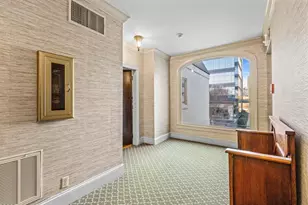 3638 Peachtree Rd NE, Atlanta, GA 30319 - Photo 4