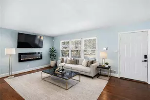 1918 Valley Ridge Dr SW, Atlanta, GA 30331 - Photo 14