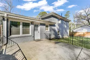 1918 Valley Ridge Dr SW, Atlanta, GA 30331 - Photo 8