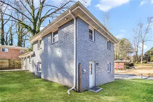 1918 Valley Ridge Dr SW, Atlanta, GA 30331 - Photo 6