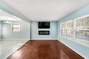 1918 Valley Ridge Dr SW, Atlanta, GA 30331 - Photo 16