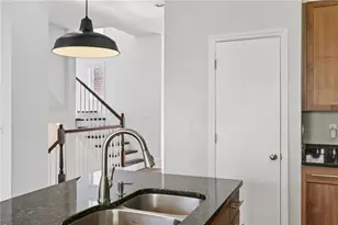 745 Fountainhead Ln NE, Atlanta, GA 30324 - Photo 18