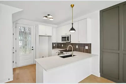 1160 Boulevard SE #11, Atlanta, GA 30312 - Photo 8