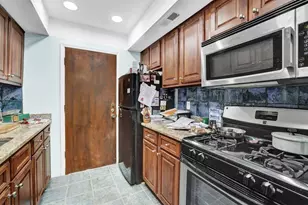 6851 Roswell Rd, Sandy Springs, GA 30328 - Photo 10