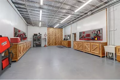 6219 Woodlake Drive, Buford, GA 30518 - Photo 32