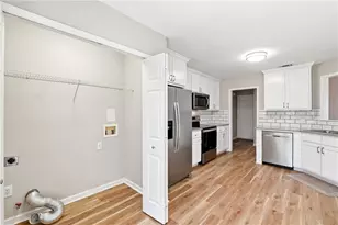 2335 Winthrope Way Dr, Alpharetta, GA 30009 - Photo 10