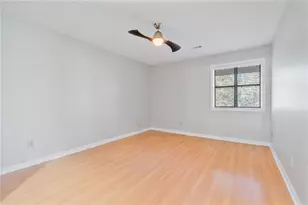 1064 Creatwood Circle SE, Smyrna, GA 30080 - Photo 32