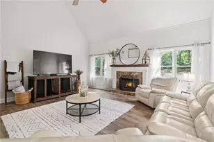 3860 Pinewood Ct, Cumming, GA 30041 - Photo 14