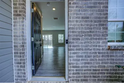 2502 Fraggle Roc, Conyers, GA 30012 - Photo 2