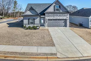 652 Summerfield Ln NW, Cartersville, GA 30120 - Photo 2