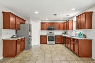 1729 Pinehurst View Ct, Grayson, GA 30017 - Photo 18