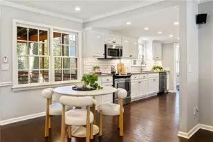 4383 Lake Breeze Dr, Stone Mountain, GA 30083 - Photo 10