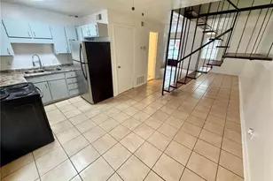 3815 Parklane Dr, Clarkston, GA 30021 - Photo 4