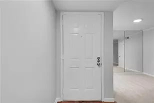 1004 Glenleaf Dr, Peachtree Corners, GA 30092 - Photo 6